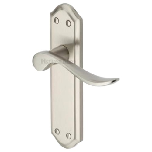 SANDOWN LEVER HANDLE ON BACKPLATE